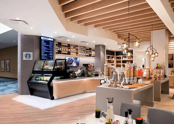 Doubletree By Hilton Phoenix Hotel 4*