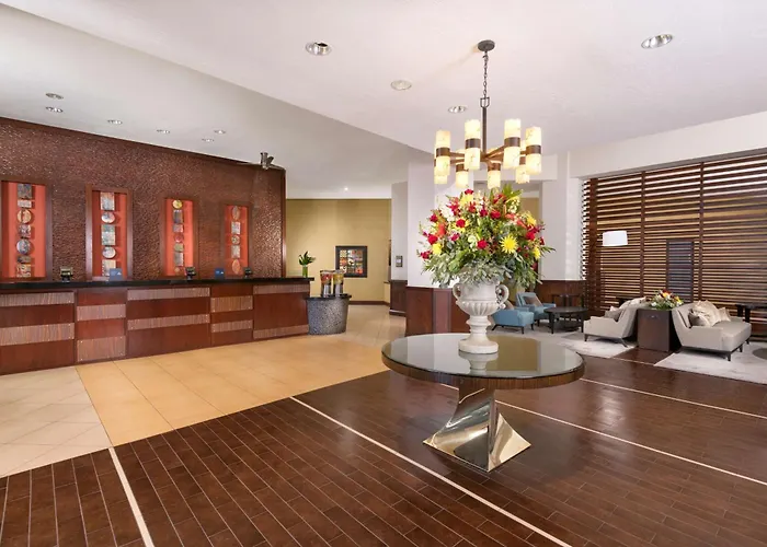 Doubletree By Hilton Phoenix 4*