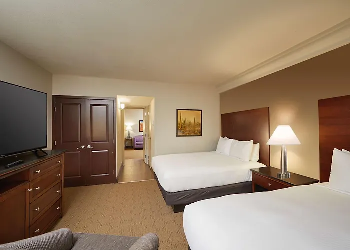 Doubletree By Hilton Phoenix Hotel