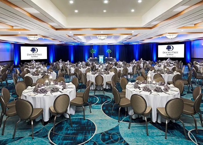 Doubletree By Hilton Phoenix 4*