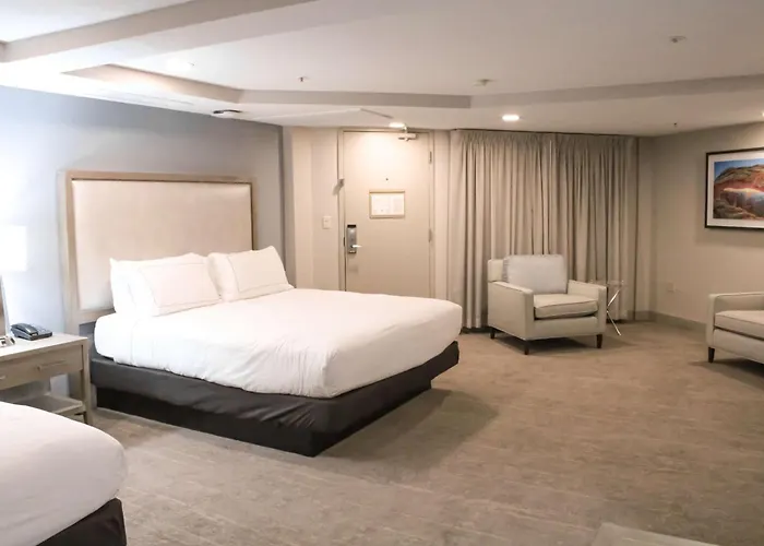 Doubletree By Hilton Phoenix