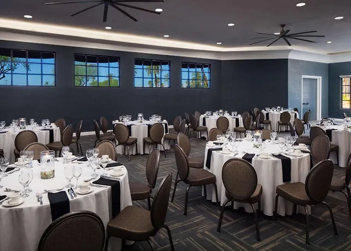 Hotel Doubletree By Hilton Phoenix Mesa
