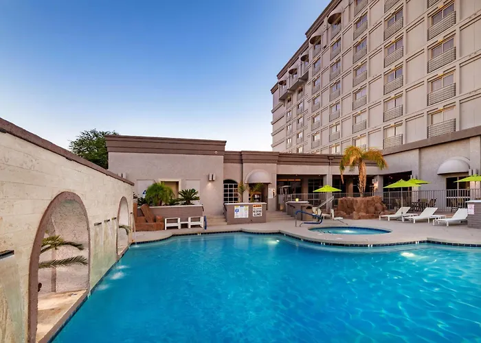 Hotel Doubletree By Hilton Phoenix 4*
